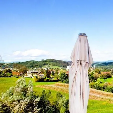 Gaestetraum Mit Wunderschoenem Ausblick Und Garten Апартаменты *