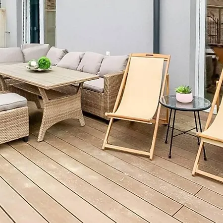 Gaestetraum Mit Wunderschoenem Ausblick Und Garten * Muhldorf Bei Feldbach