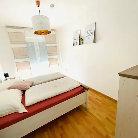 Lejlighed Gaestetraum Mit Wunderschoenem Ausblick Und Garten Muhldorf Bei Feldbach