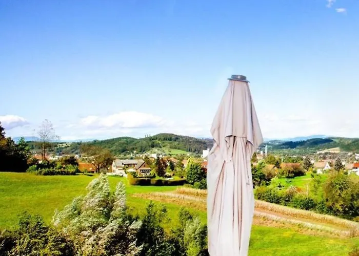 Gaestetraum Mit Wunderschoenem Ausblick Und Garten شقة *