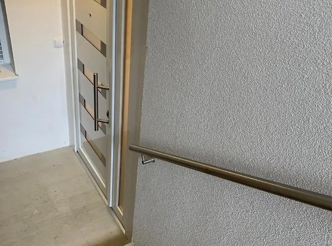 Gaestetraum Mit Wunderschoenem Ausblick Und Garten