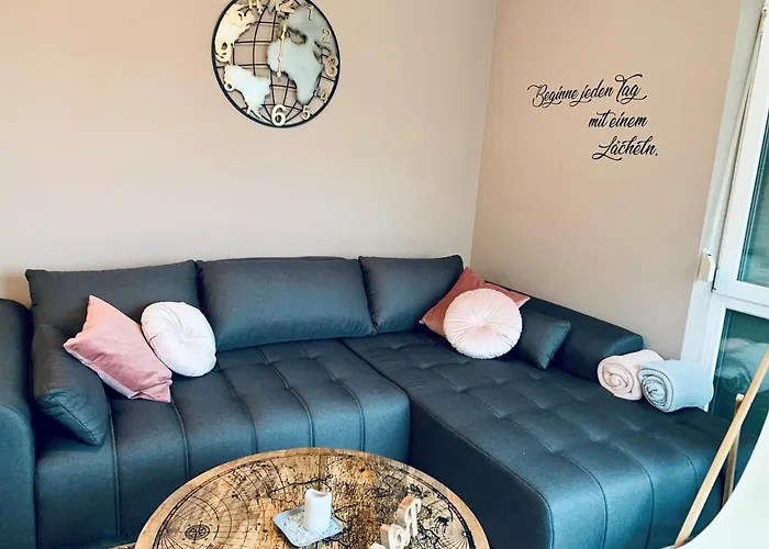 Gaestetraum Mit Wunderschoenem Ausblick Und Garten Muhldorf Bei Feldbach