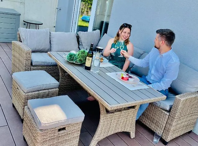 شقة Gaestetraum Mit Wunderschoenem Ausblick Und Garten *