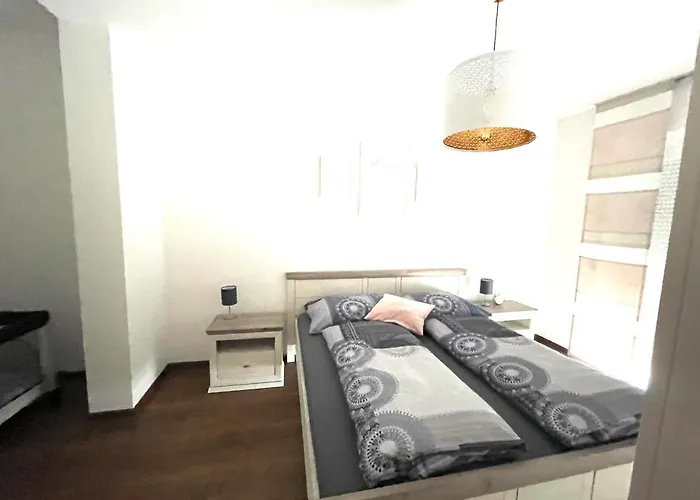 Gaestetraum Mit Wunderschoenem Ausblick Und Garten شقة *